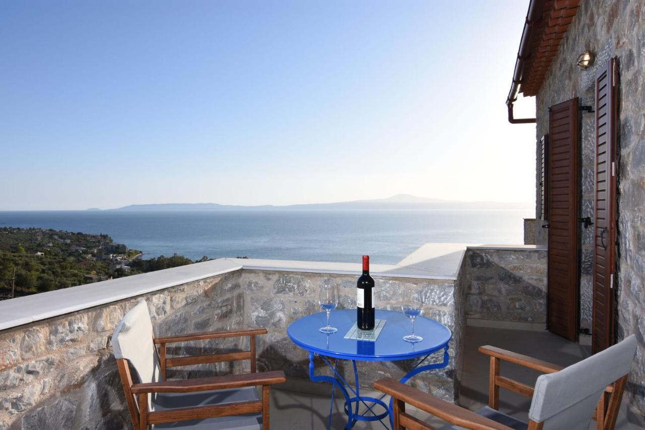 Villa Dafni - Infinite Sea Vistas With Private Pool Kalamata Eksteriør billede