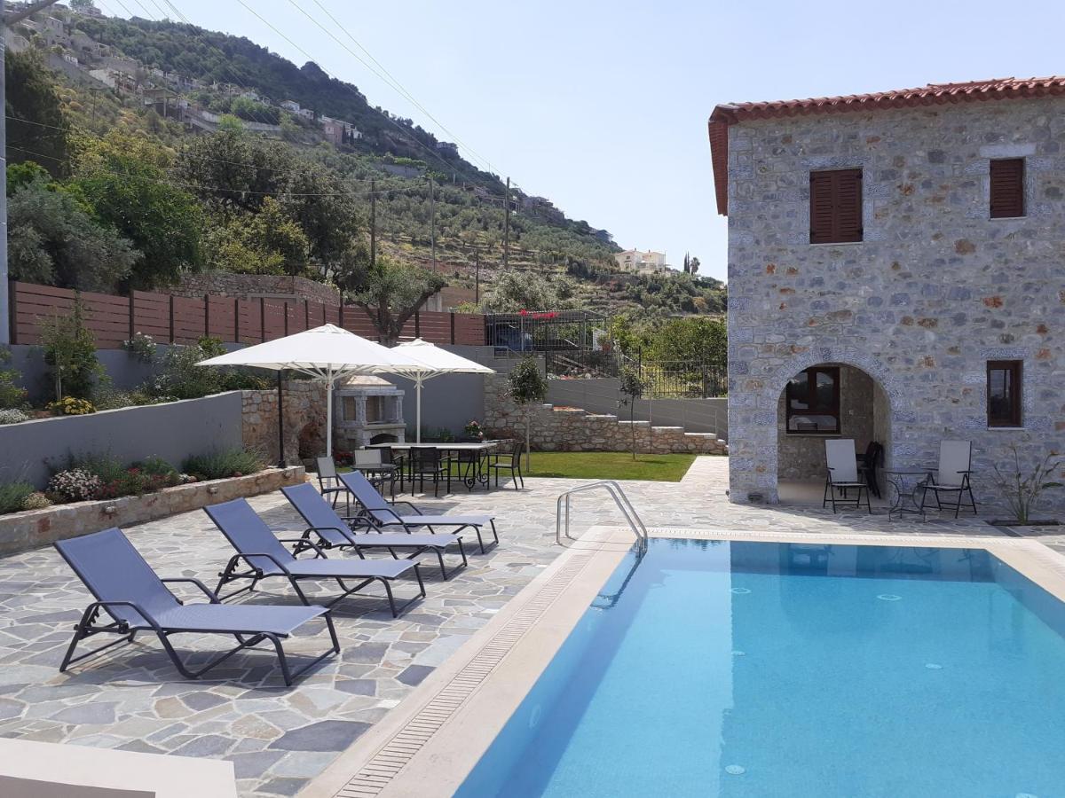 Villa Dafni - Infinite Sea Vistas With Private Pool Kalamata Eksteriør billede